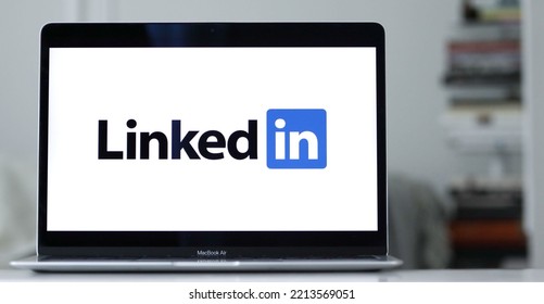 LinkedIn Formatting Guide: Everything You Need to Know in 2025